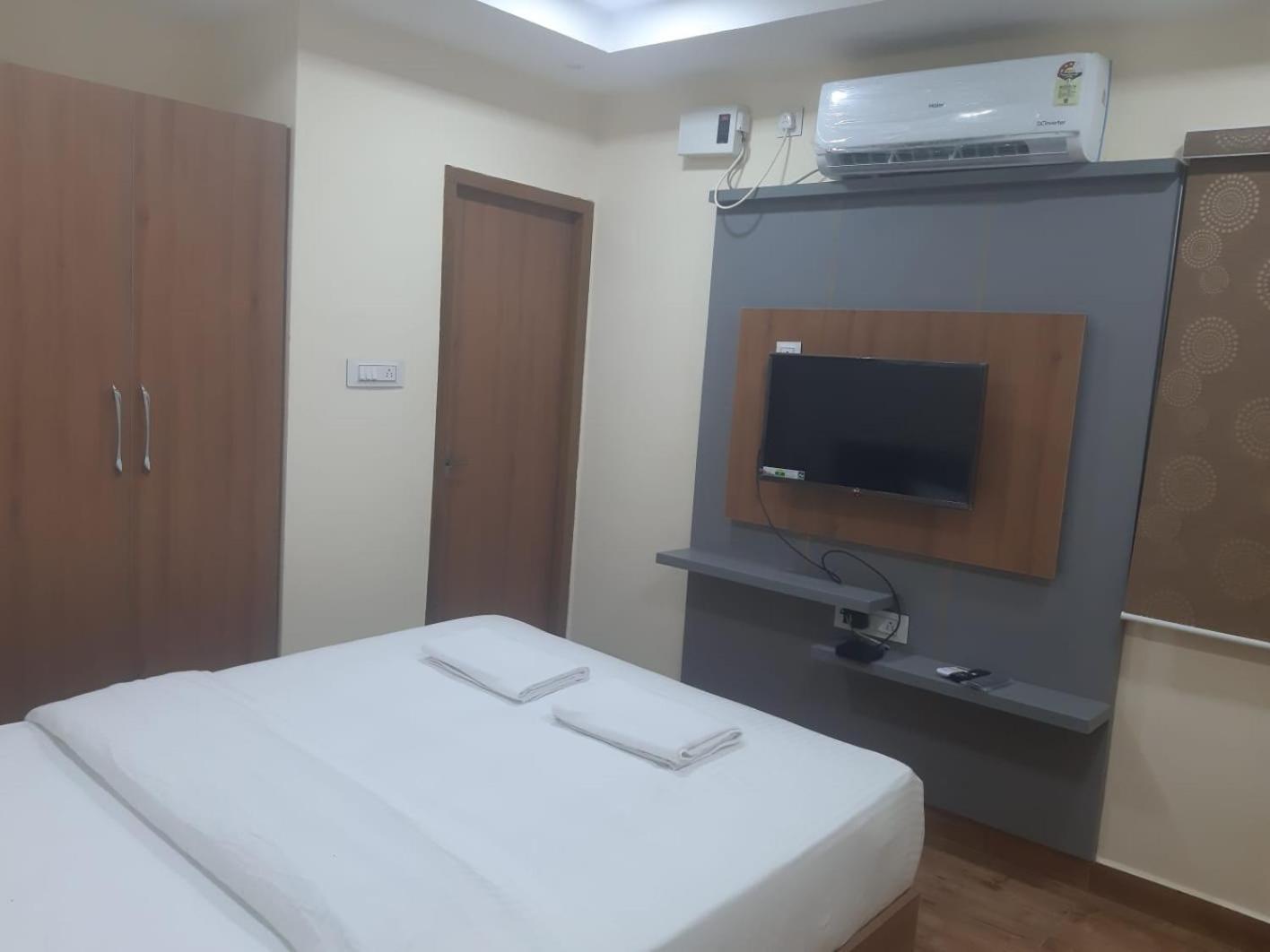 Lakshmi Narayana Grand Otel Kanchipuram Dış mekan fotoğraf
